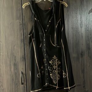 Barbara Lesser black sleeveless hooded shirt with gold embroidery size XL